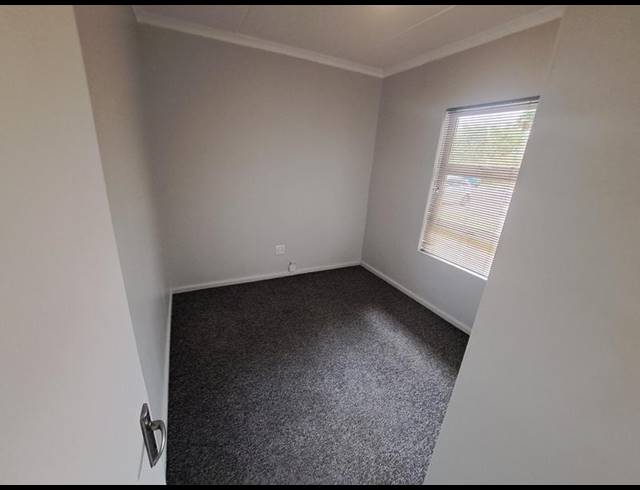 2 BEDROOM PROPERTY TO RENT IN BUH-REIN